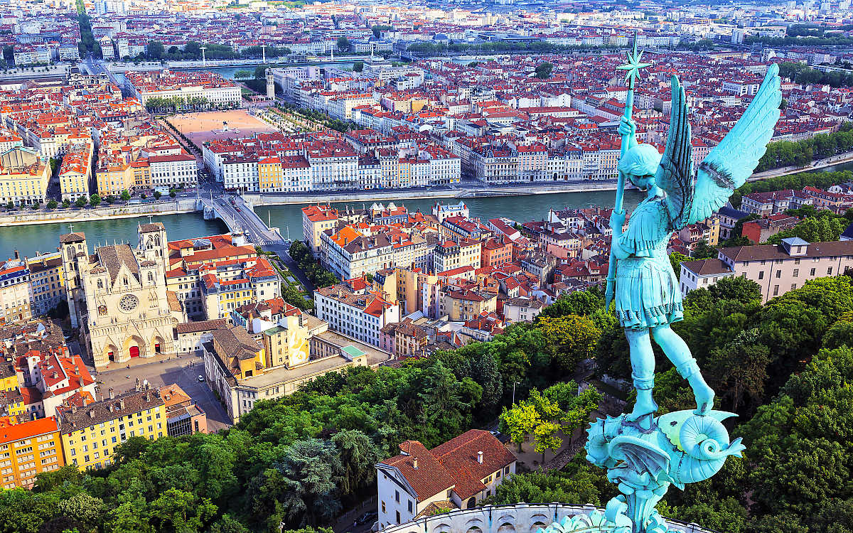 Lyon